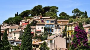 Village médiéval du Castellet perché sur les hauteurs du Var